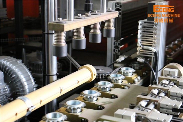 4 Cavity Automatic Bottle Blowing Machine